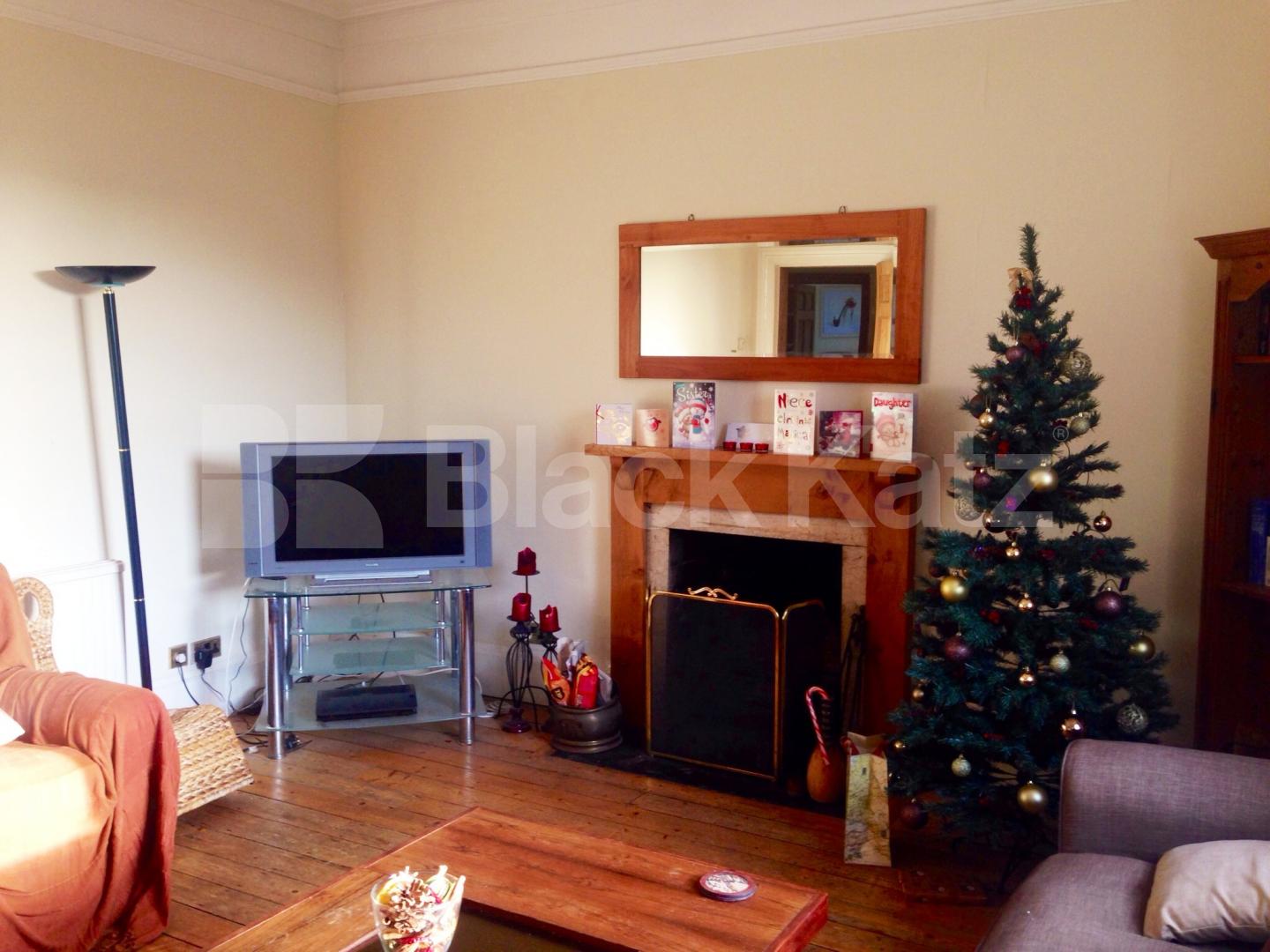 			NEW INSTRUCTION, 3 Bedroom, 1 bath, 1 reception Flat			 Elms Road, Clapham